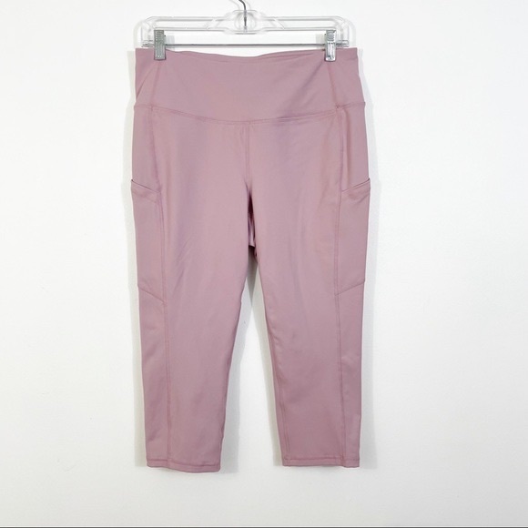 🔷Torrid high waisted active capris